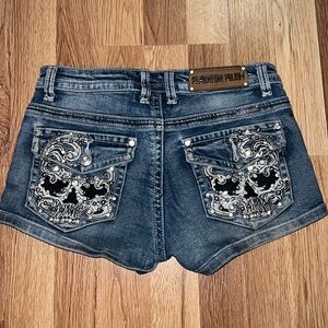 Platinum plush skull shorts🖤